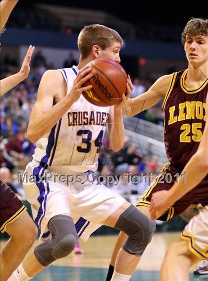 Thumbnail 3 in Lenox vs Whitinsville Christian (MIAA Division 3 Semifinal) photogallery.
