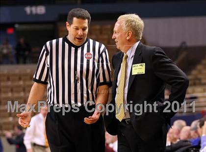 Thumbnail 2 in Lenox vs Whitinsville Christian (MIAA Division 3 Semifinal) photogallery.