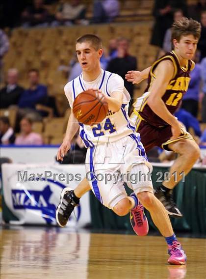 Thumbnail 1 in Lenox vs Whitinsville Christian (MIAA Division 3 Semifinal) photogallery.