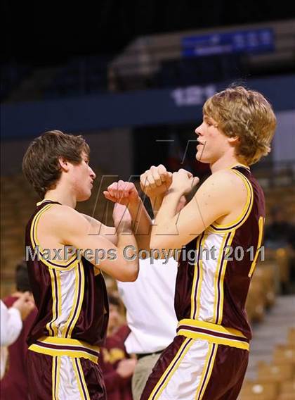 Thumbnail 1 in Lenox vs Whitinsville Christian (MIAA Division 3 Semifinal) photogallery.
