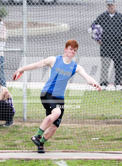 Thumbnail 1 in EB Relays (Shot Put & Discus) photogallery.