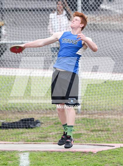 Thumbnail 1 in EB Relays (Shot Put & Discus) photogallery.