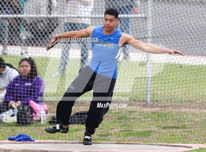 Thumbnail 2 in EB Relays (Shot Put & Discus) photogallery.