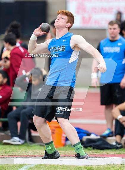 Thumbnail 2 in EB Relays (Shot Put & Discus) photogallery.