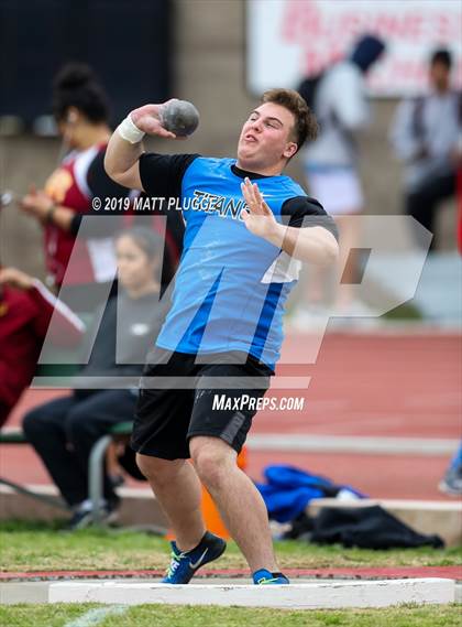 Thumbnail 2 in EB Relays (Shot Put & Discus) photogallery.