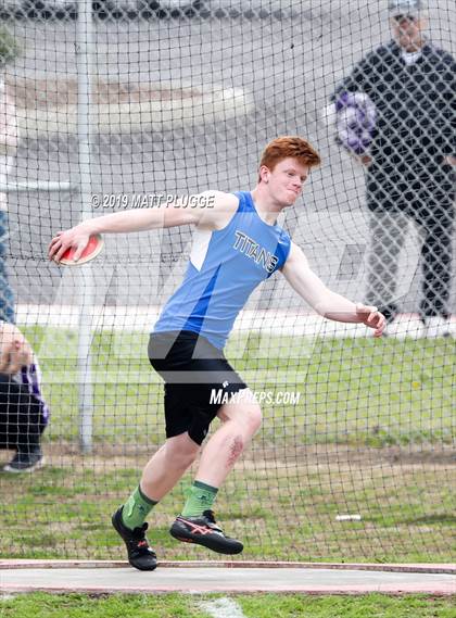Thumbnail 2 in EB Relays (Shot Put & Discus) photogallery.