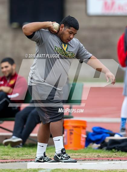 Thumbnail 1 in EB Relays (Shot Put & Discus) photogallery.