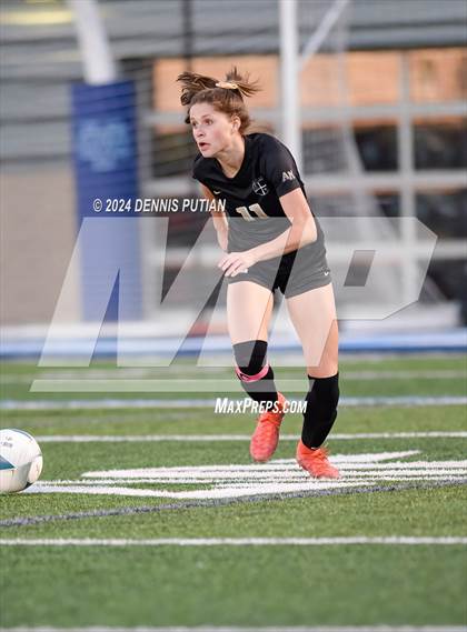 Thumbnail 3 in Davis Sr. @ Archbishop Mitty (CIF NorCal D1 R1) photogallery.