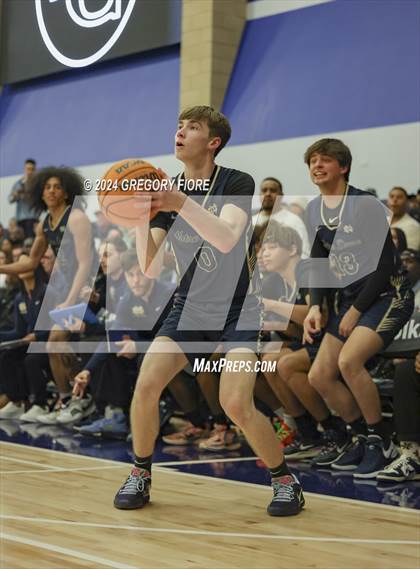 Thumbnail 3 in Notre Dame (SO) @ Sierra Canyon photogallery.