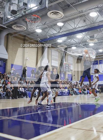 Thumbnail 2 in Notre Dame (SO) @ Sierra Canyon photogallery.