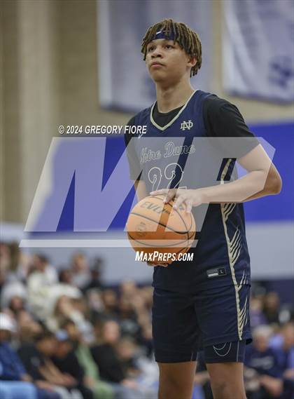 Thumbnail 1 in Notre Dame (SO) @ Sierra Canyon photogallery.