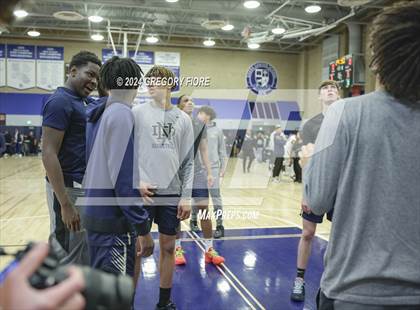 Thumbnail 2 in Notre Dame (SO) @ Sierra Canyon photogallery.
