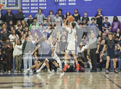Thumbnail 2 in Notre Dame (SO) @ Sierra Canyon photogallery.