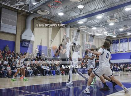 Thumbnail 2 in Notre Dame (SO) @ Sierra Canyon photogallery.