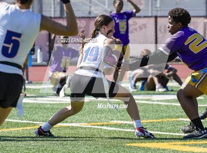 Thumbnail 3 in Clayton Valley Charter vs. Oakland Tech (Green and Gold Invitational-SRVHS) photogallery.