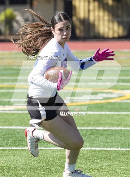 Thumbnail 2 in Clayton Valley Charter vs. Oakland Tech (Green and Gold Invitational-SRVHS) photogallery.