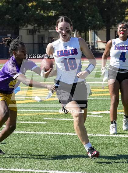 Thumbnail 3 in Clayton Valley Charter vs. Oakland Tech (Green and Gold Invitational-SRVHS) photogallery.