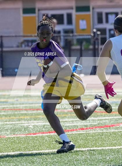 Thumbnail 1 in Clayton Valley Charter vs. Oakland Tech (Green and Gold Invitational-SRVHS) photogallery.
