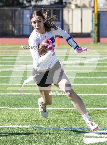 Thumbnail 2 in Clayton Valley Charter vs. Oakland Tech (Green and Gold Invitational-SRVHS) photogallery.