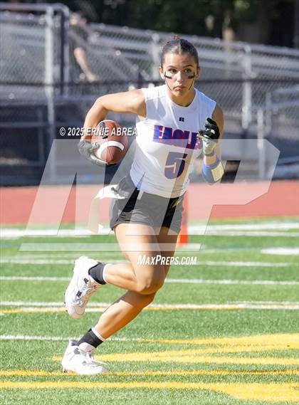 Thumbnail 2 in Clayton Valley Charter vs. Oakland Tech (Green and Gold Invitational-SRVHS) photogallery.