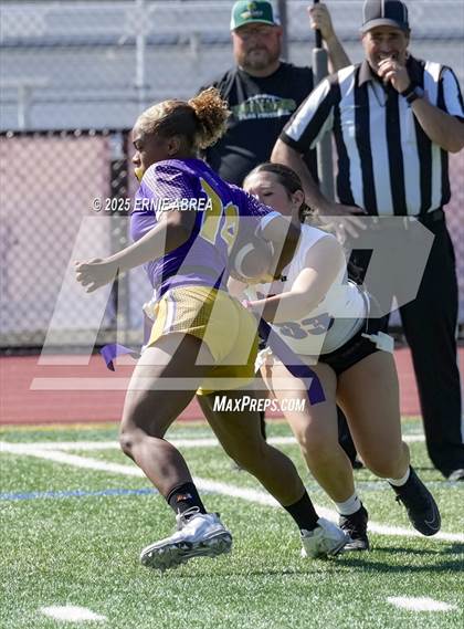 Thumbnail 1 in Clayton Valley Charter vs. Oakland Tech (Green and Gold Invitational-SRVHS) photogallery.