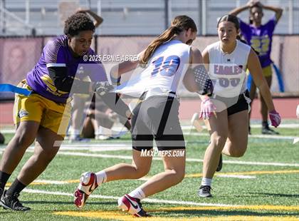 Thumbnail 2 in Clayton Valley Charter vs. Oakland Tech (Green and Gold Invitational-SRVHS) photogallery.