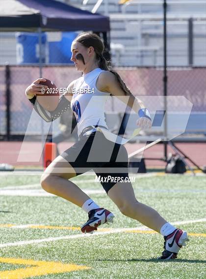 Thumbnail 2 in Clayton Valley Charter vs. Oakland Tech (Green and Gold Invitational-SRVHS) photogallery.