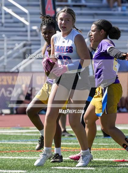 Thumbnail 2 in Clayton Valley Charter vs. Oakland Tech (Green and Gold Invitational-SRVHS) photogallery.