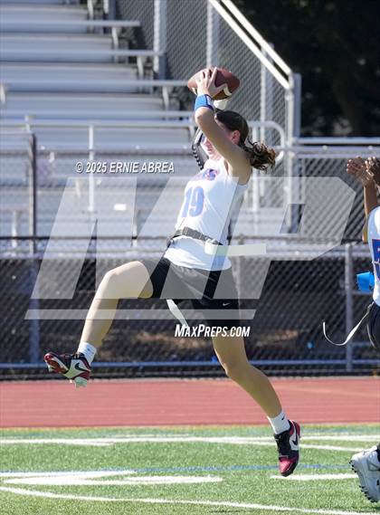 Thumbnail 2 in Clayton Valley Charter vs. Oakland Tech (Green and Gold Invitational-SRVHS) photogallery.