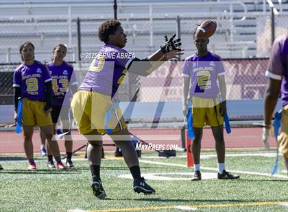 Thumbnail 1 in Clayton Valley Charter vs. Oakland Tech (Green and Gold Invitational-SRVHS) photogallery.