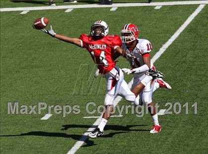 Thumbnail 2 in Wayne vs. McKinley (Kirk Herbstreit National Kickoff Classic) photogallery.