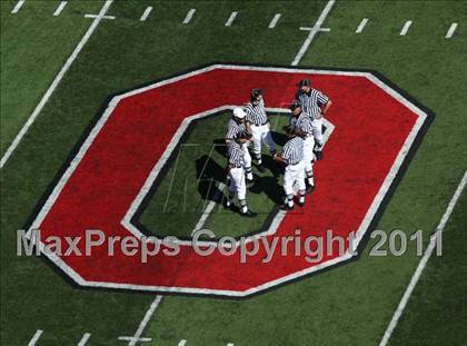 Thumbnail 1 in Wayne vs. McKinley (Kirk Herbstreit National Kickoff Classic) photogallery.