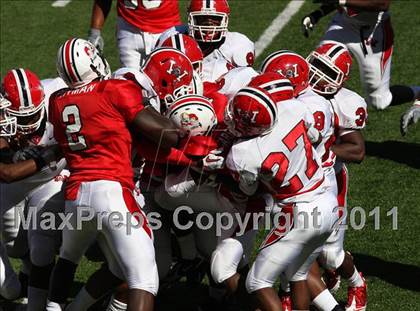 Thumbnail 2 in Wayne vs. McKinley (Kirk Herbstreit National Kickoff Classic) photogallery.