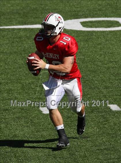 Thumbnail 2 in Wayne vs. McKinley (Kirk Herbstreit National Kickoff Classic) photogallery.