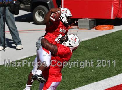 Thumbnail 1 in Wayne vs. McKinley (Kirk Herbstreit National Kickoff Classic) photogallery.