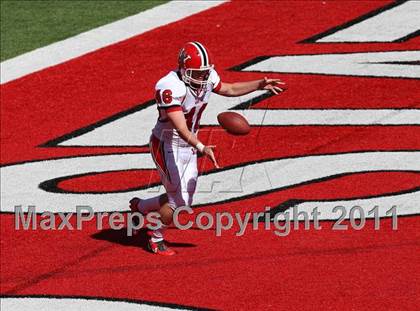 Thumbnail 3 in Wayne vs. McKinley (Kirk Herbstreit National Kickoff Classic) photogallery.