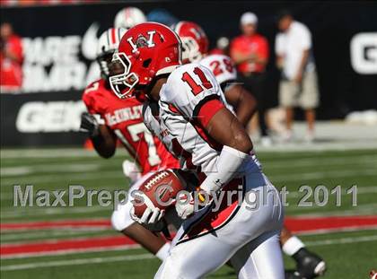 Thumbnail 1 in Wayne vs. McKinley (Kirk Herbstreit National Kickoff Classic) photogallery.