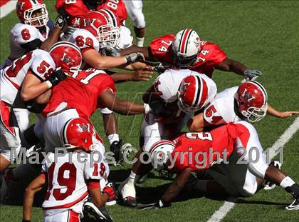 Thumbnail 3 in Wayne vs. McKinley (Kirk Herbstreit National Kickoff Classic) photogallery.