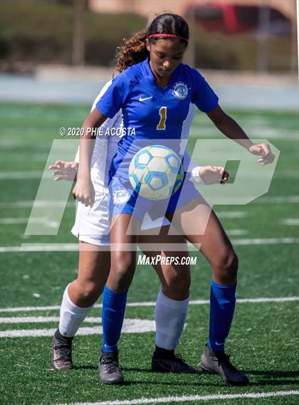 Thumbnail 2 in Los Angeles CES vs. Polytechnic (CIF LACS D3 Final) photogallery.