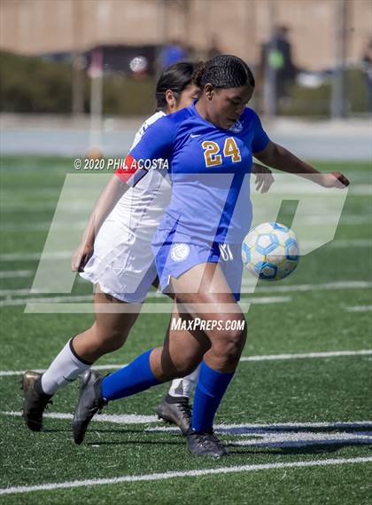 Thumbnail 1 in Los Angeles CES vs. Polytechnic (CIF LACS D3 Final) photogallery.