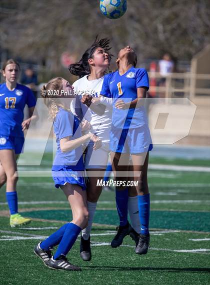 Thumbnail 2 in Los Angeles CES vs. Polytechnic (CIF LACS D3 Final) photogallery.