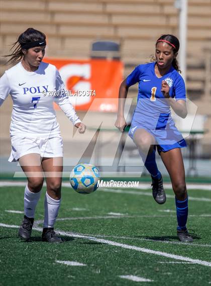 Thumbnail 2 in Los Angeles CES vs. Polytechnic (CIF LACS D3 Final) photogallery.
