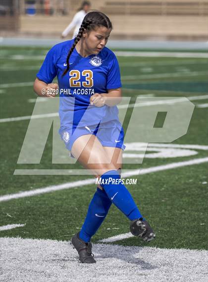 Thumbnail 2 in Los Angeles CES vs. Polytechnic (CIF LACS D3 Final) photogallery.