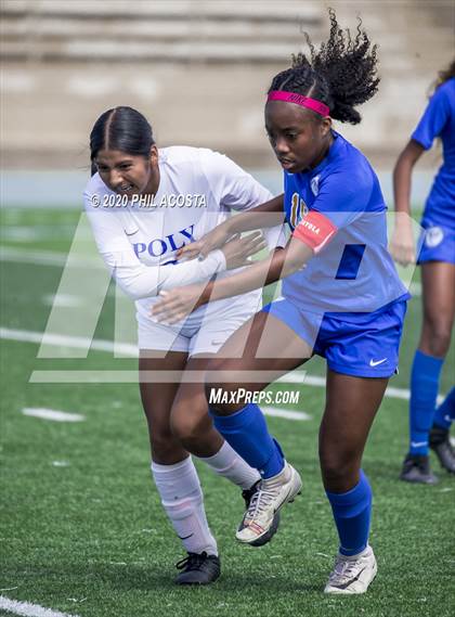 Thumbnail 2 in Los Angeles CES vs. Polytechnic (CIF LACS D3 Final) photogallery.