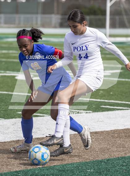 Thumbnail 2 in Los Angeles CES vs. Polytechnic (CIF LACS D3 Final) photogallery.