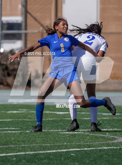Thumbnail 2 in Los Angeles CES vs. Polytechnic (CIF LACS D3 Final) photogallery.