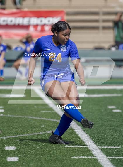 Thumbnail 1 in Los Angeles CES vs. Polytechnic (CIF LACS D3 Final) photogallery.
