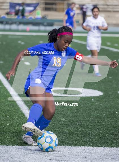 Thumbnail 1 in Los Angeles CES vs. Polytechnic (CIF LACS D3 Final) photogallery.