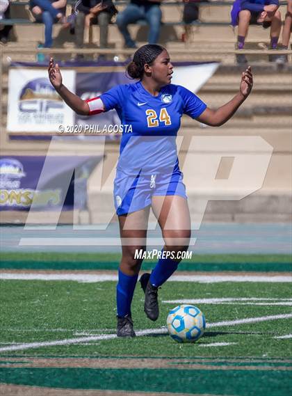 Thumbnail 1 in Los Angeles CES vs. Polytechnic (CIF LACS D3 Final) photogallery.