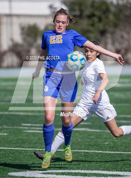 Thumbnail 2 in Los Angeles CES vs. Polytechnic (CIF LACS D3 Final) photogallery.
